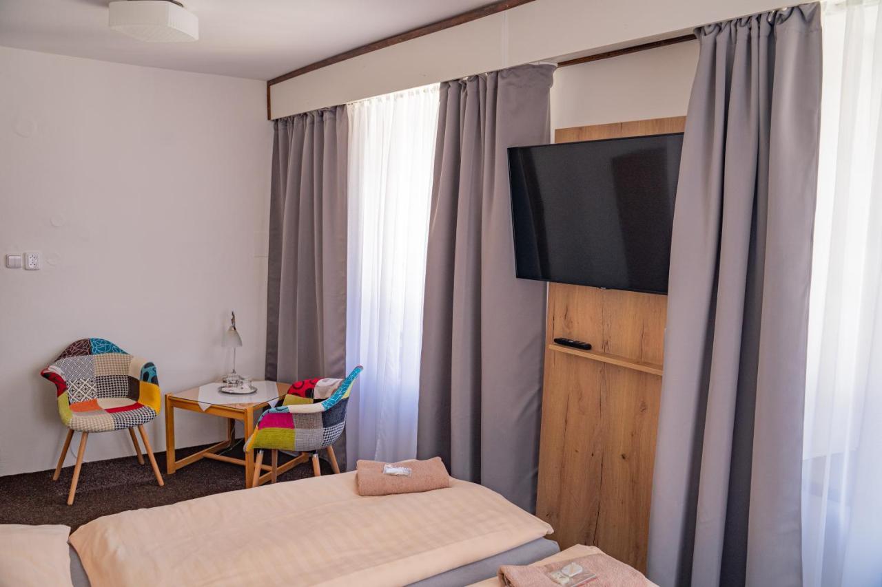 Hotel Zlata Labut Králíky المظهر الخارجي الصورة